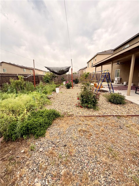 Detail Gallery Image 33 of 39 For 156 Harp Ct, Merced,  CA 95341 - 4 Beds | 3 Baths