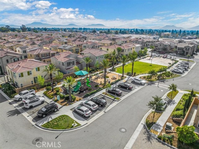 Detail Gallery Image 37 of 41 For 7155 Citrus Ave #302,  Fontana,  CA 92336 - 3 Beds | 2/1 Baths