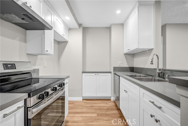 Detail Gallery Image 10 of 24 For 812 Coriander Dr #F,  Torrance,  CA 90502 - 1 Beds | 1 Baths