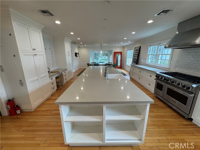 Detail Gallery Image 7 of 40 For 4455 California, Long Beach,  CA 90807 - 4 Beds | 3 Baths