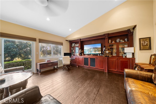 Detail Gallery Image 25 of 66 For 607 West, La Habra Heights,  CA 90631 - 5 Beds | 4 Baths