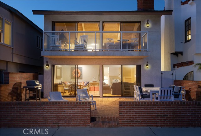 Detail Gallery Image 26 of 27 For 1303 E Balboa Bld, Newport Beach,  CA 92661 - 3 Beds | 2/1 Baths