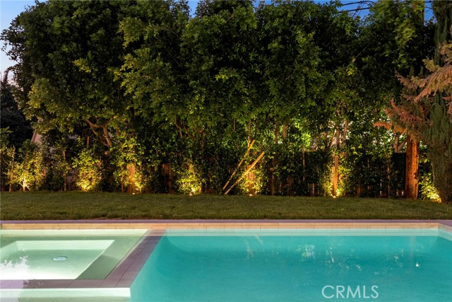 17827 Miranda Street, Encino CA: https://media.crmls.org/medias/307940b0-056c-4279-9e2a-d4bdcb11107e.jpg