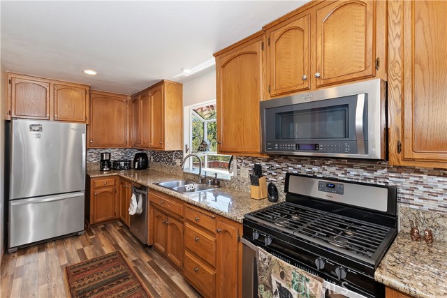 Detail Gallery Image 25 of 62 For 24355 Wabern Ct, Crestline,  CA 92325 - 4 Beds | 3/1 Baths