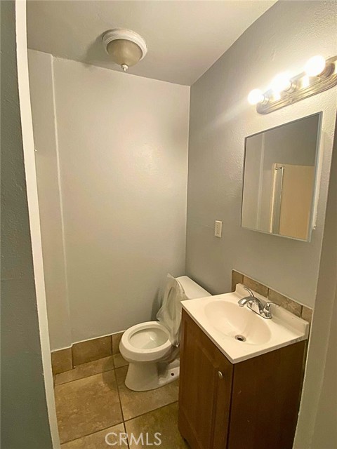 Detail Gallery Image 8 of 13 For 811 Orchid Ct a,  Upland,  CA 91786 - 2 Beds | 2 Baths