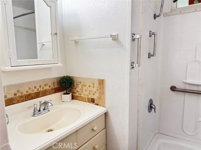 Detail Gallery Image 21 of 33 For 15940 Stoddard Wells Rd #81,  Victorville,  CA 92395 - 2 Beds | 2 Baths