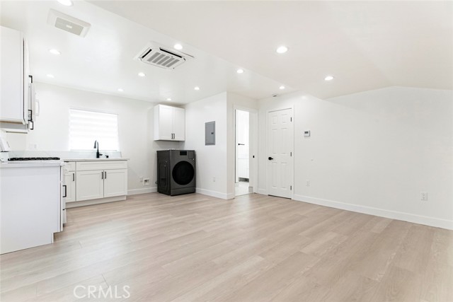 Detail Gallery Image 4 of 11 For 11321 Collett Ave, Granada Hills,  CA 91344 - 0 Beds | 1 Baths