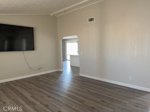 Detail Gallery Image 6 of 48 For 13839 Rincon, Apple Valley,  CA 92307 - 4 Beds | 2 Baths