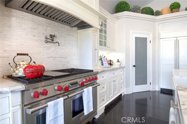 Detail Gallery Image 33 of 41 For 211 S Grand, West Covina,  CA 91791 - 4 Beds | 3/1 Baths