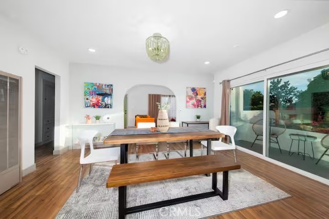 5743 Magnolia Avenue, Riverside CA: https://media.crmls.org/medias/307c05c2-1e25-4d08-9f04-8feb9a73e36e.jpg