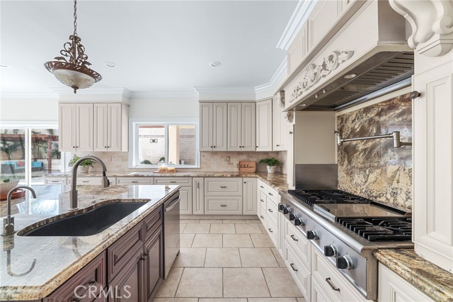 Detail Gallery Image 17 of 46 For 11179 Summerside, Rancho Cucamonga,  CA 91737 - 5 Beds | 3/1 Baths