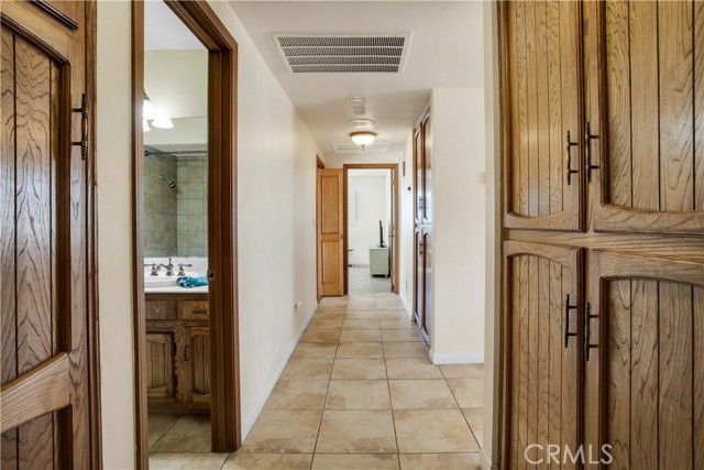 Detail Gallery Image 14 of 38 For 6731 Lindberg Ln, Yucca Valley,  CA 92284 - 3 Beds | 2 Baths