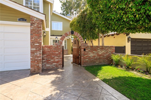 2812 Oak Avenue, Manhattan Beach, California 90266, 4 Bedrooms Bedrooms, ,2 BathroomsBathrooms,Residential,Sold,Oak,SB22058615
