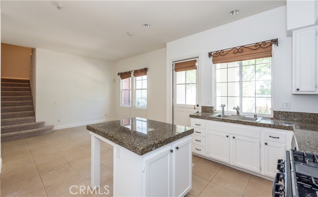 Detail Gallery Image 9 of 21 For 46 Middlebury, Irvine,  CA 92620 - 3 Beds | 2/1 Baths