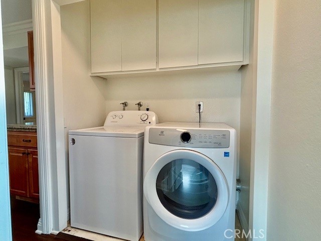 Detail Gallery Image 7 of 23 For 2558 Orange Ave #G,  Costa Mesa,  CA 92627 - 3 Beds | 2/1 Baths