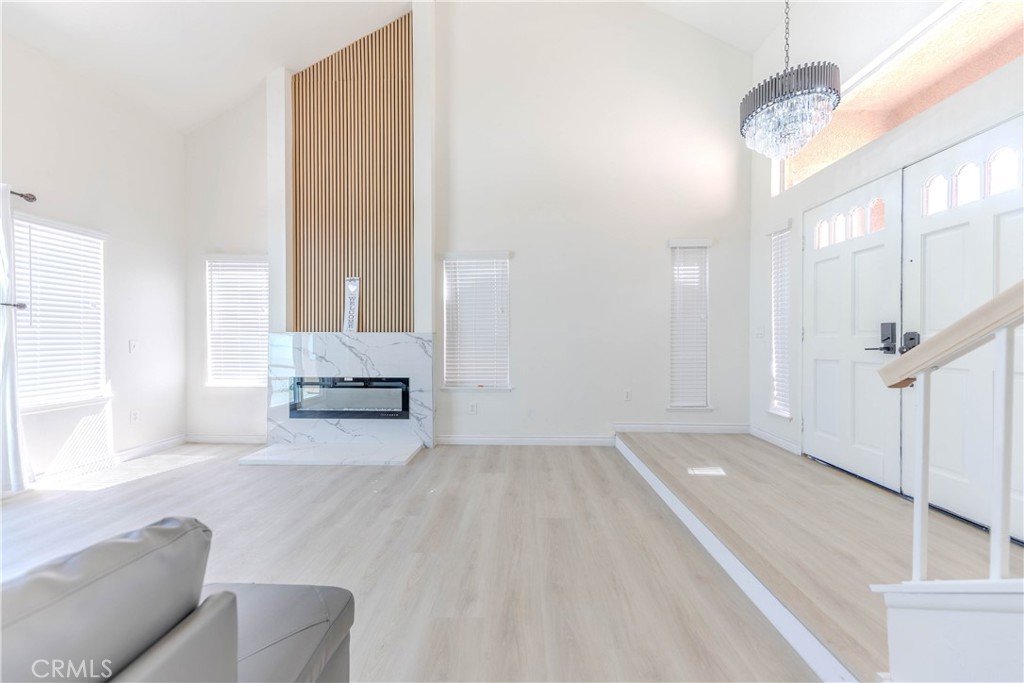 MLS #WS25253936 image #17