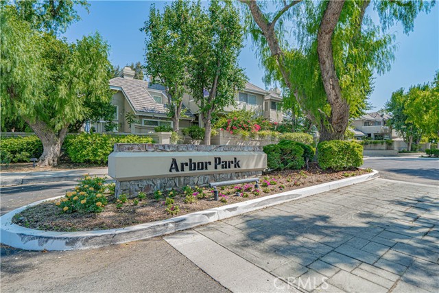 Detail Gallery Image 4 of 32 For 26107 Mcbean #61,  Valencia,  CA 91355 - 2 Beds | 2 Baths