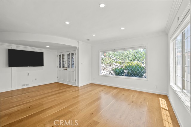 4919 Dunsmore Avenue, La Crescenta CA: https://media.crmls.org/medias/307dc29f-e25e-4a66-a9a7-fe1ef95d20d9.jpg