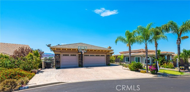 Detail Gallery Image 4 of 75 For 28828 Yosemite Pl, Canyon Lake,  CA 92587 - 7 Beds | 5 Baths