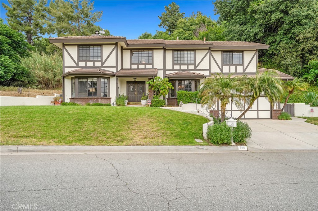 785 Norumbega Drive