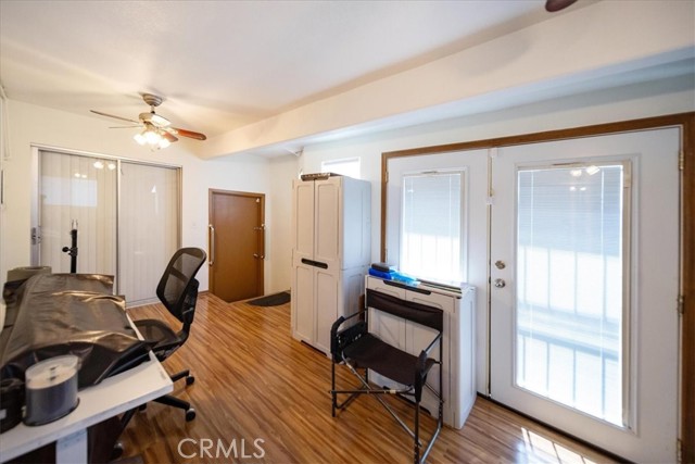 615 S Palm Avenue, Hemet CA: https://media.crmls.org/medias/307e85a5-ba4e-4f76-86de-1e772985b25e.jpg