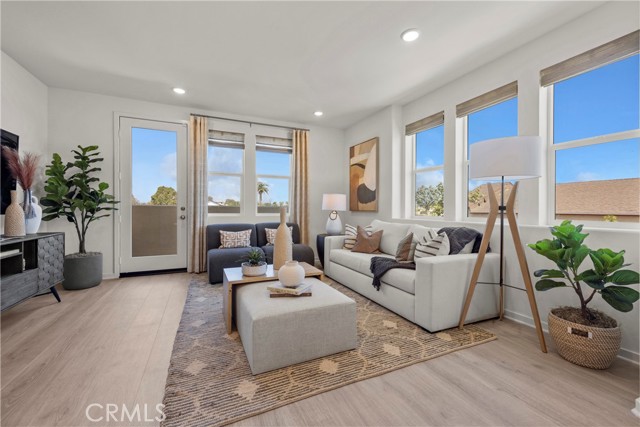 Detail Gallery Image 11 of 23 For 1950 W Sycamore Dr, Compton,  CA 90220 - 3 Beds | 3/1 Baths