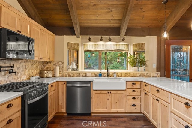 Detail Gallery Image 13 of 47 For 25050 Massachussetts Ave, Corning,  CA 96021 - 4 Beds | 2/1 Baths