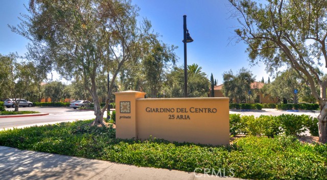 102 Brindisi, Irvine CA: https://media.crmls.org/medias/307f671f-fdf1-45c1-94fa-56faf57064f5.jpg