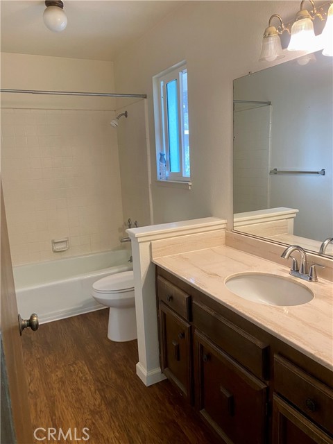 Detail Gallery Image 8 of 10 For 637 Carmelita Dr #7,  Salinas,  CA 93901 - 3 Beds | 2/1 Baths