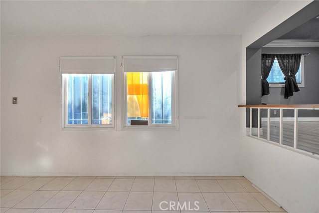 1516 121st Street, Los Angeles CA: https://media.crmls.org/medias/307fd72a-bf9f-4ccc-89d3-f5adaf6c0e58.jpg