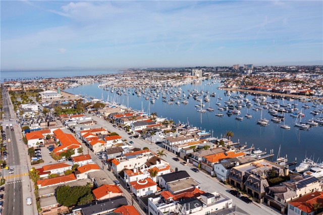 Detail Gallery Image 28 of 51 For 1319 Unit B W Bay Ave #B,  Newport Beach,  CA 92661 - 1 Beds | 1 Baths