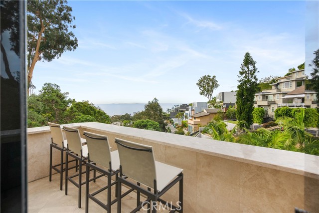 Detail Gallery Image 35 of 55 For 825 Summit Dr, Laguna Beach,  CA 92651 - 3 Beds | 2/1 Baths