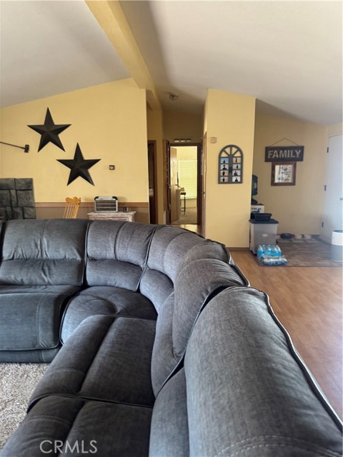 1525 Del Rosa Road, Phelan CA: https://media.crmls.org/medias/3080cedf-1eb5-4d12-aa46-0704ed8084f9.jpg