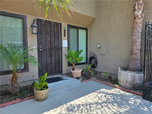Detail Gallery Image 2 of 27 For 10420 Vassar Way, Stanton,  CA 90680 - 3 Beds | 2 Baths
