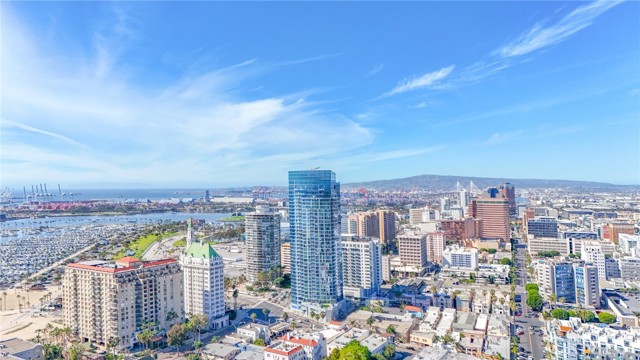 Detail Gallery Image 22 of 24 For 100 Cerritos #7,  Long Beach,  CA 90802 - 1 Beds | 1 Baths