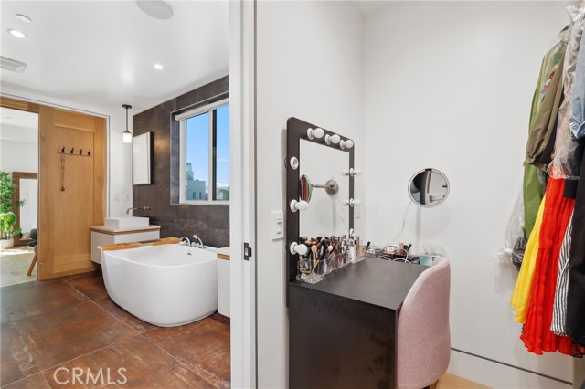620 Huntington Street, Huntington Beach CA: https://media.crmls.org/medias/308355f0-6770-4cc4-8ef1-6c695c68a0eb.jpg