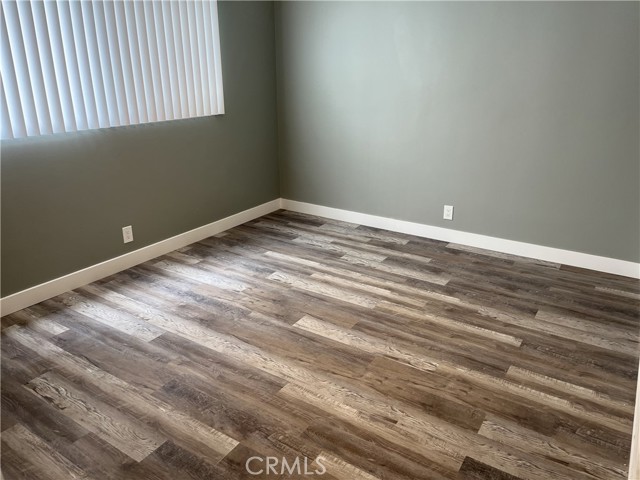 801 E 1st Street, Long Beach CA: https://media.crmls.org/medias/308471f8-9add-45b1-a0db-3716d41650a5.jpg