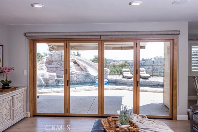 19332 Oakie Doakie, Trabuco Canyon CA: https://media.crmls.org/medias/308478f3-5d4e-44a8-91ed-3530bf31ed73.jpg