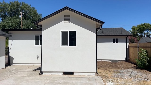Detail Gallery Image 11 of 17 For 2165 Ceres Ave, Chico,  CA 95926 - 2 Beds | 2 Baths