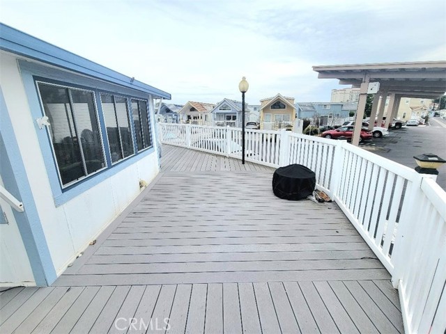 Front deck