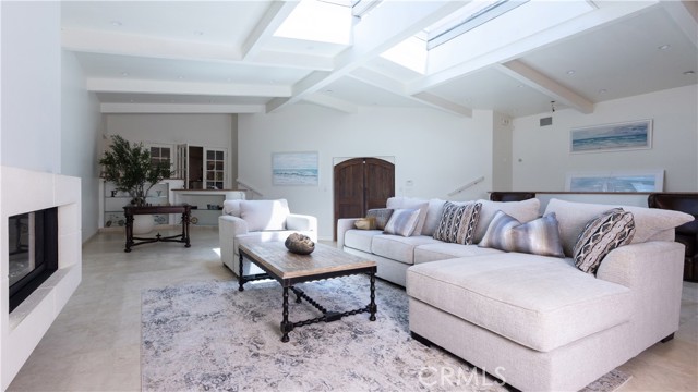 Detail Gallery Image 5 of 74 For 30421 Mirador Ct, Laguna Niguel,  CA 92677 - 4 Beds | 3/1 Baths