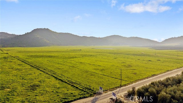 Detail Gallery Image 13 of 51 For 19400 398, Woodlake,  CA 93286 - – Beds | – Baths