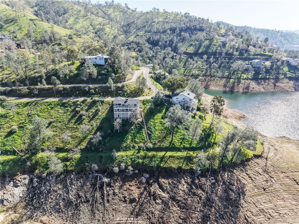 https://media.crmls.org/medias/3086e037-d4a3-4136-8ee0-dfffc8d7ac79.jpg?preset=X-Large