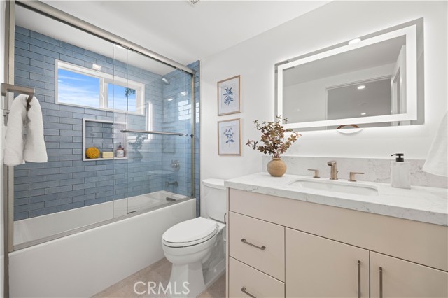 1212 19th Street, Hermosa Beach, California 90254, 4 Bedrooms Bedrooms, ,4 BathroomsBathrooms,Residential,For Sale,19th,SB26062974