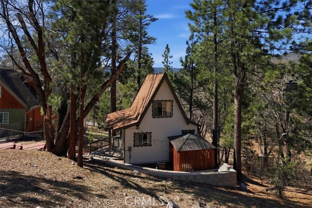 Detail Gallery Image 29 of 40 For 1146 Ridge, Fawnskin,  CA 92333 - 2 Beds | 1 Baths