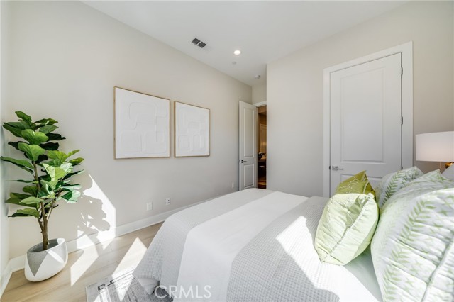 211 Wild Flower, Lake Forest CA: https://media.crmls.org/medias/308755e4-5549-4c14-8ab8-6cc92b33ecfc.jpg