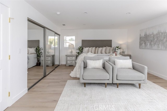 17101 Dearborn Street, Northridge CA: https://media.crmls.org/medias/3087c080-db5f-4246-89c4-5804496be987.jpg