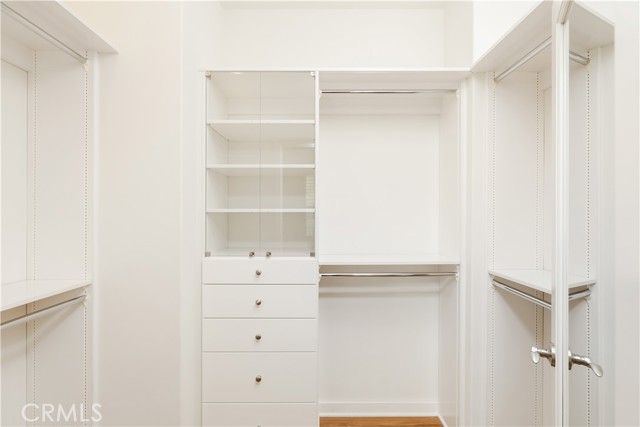 220 Kempton, Irvine CA: https://media.crmls.org/medias/3088086b-b78e-4db4-b800-1dae3a586812.jpg