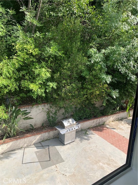 5246 Calderon Road, Woodland Hills CA: https://media.crmls.org/medias/308852b7-ecde-44e4-beec-ebae5f5b34c6.jpg