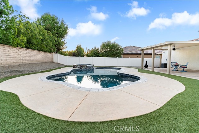 32591 Shadyview Street, Winchester CA: https://media.crmls.org/medias/308870ba-7fc3-4f12-93ce-b8319fdf3e99.jpg